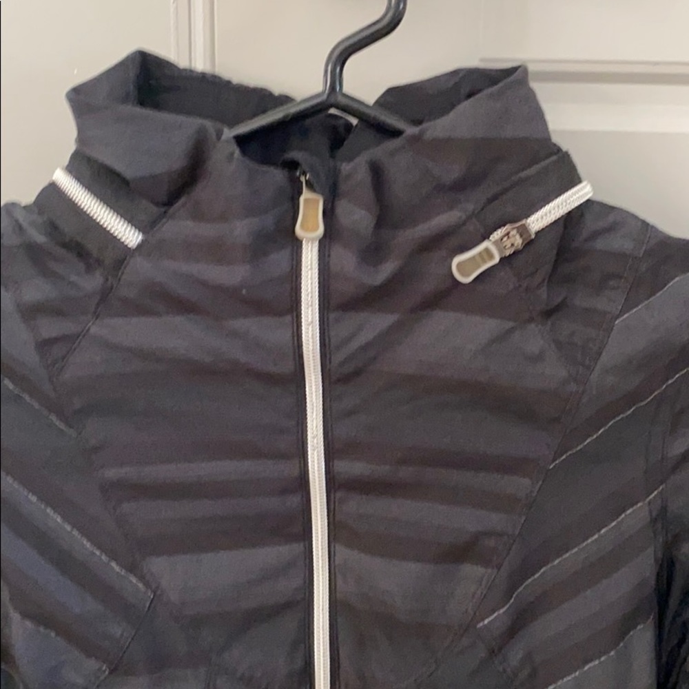 LULULEMON Jacket - Picture 6 of 8